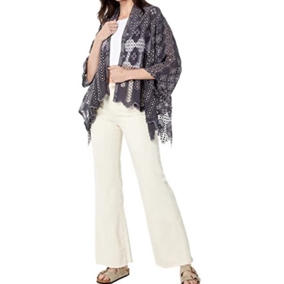 Johnny Was NWT Baez Salacia Open Eyelet Embroidered Boho Kimono Sz small - Picture 7 of 9